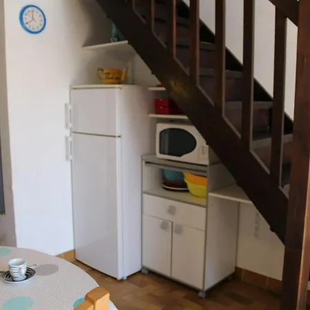 Maison Port-la-nouvelle, 2 Pièces, 4 Personnes - Fr-1-229c-18 Hébergement de vacances *